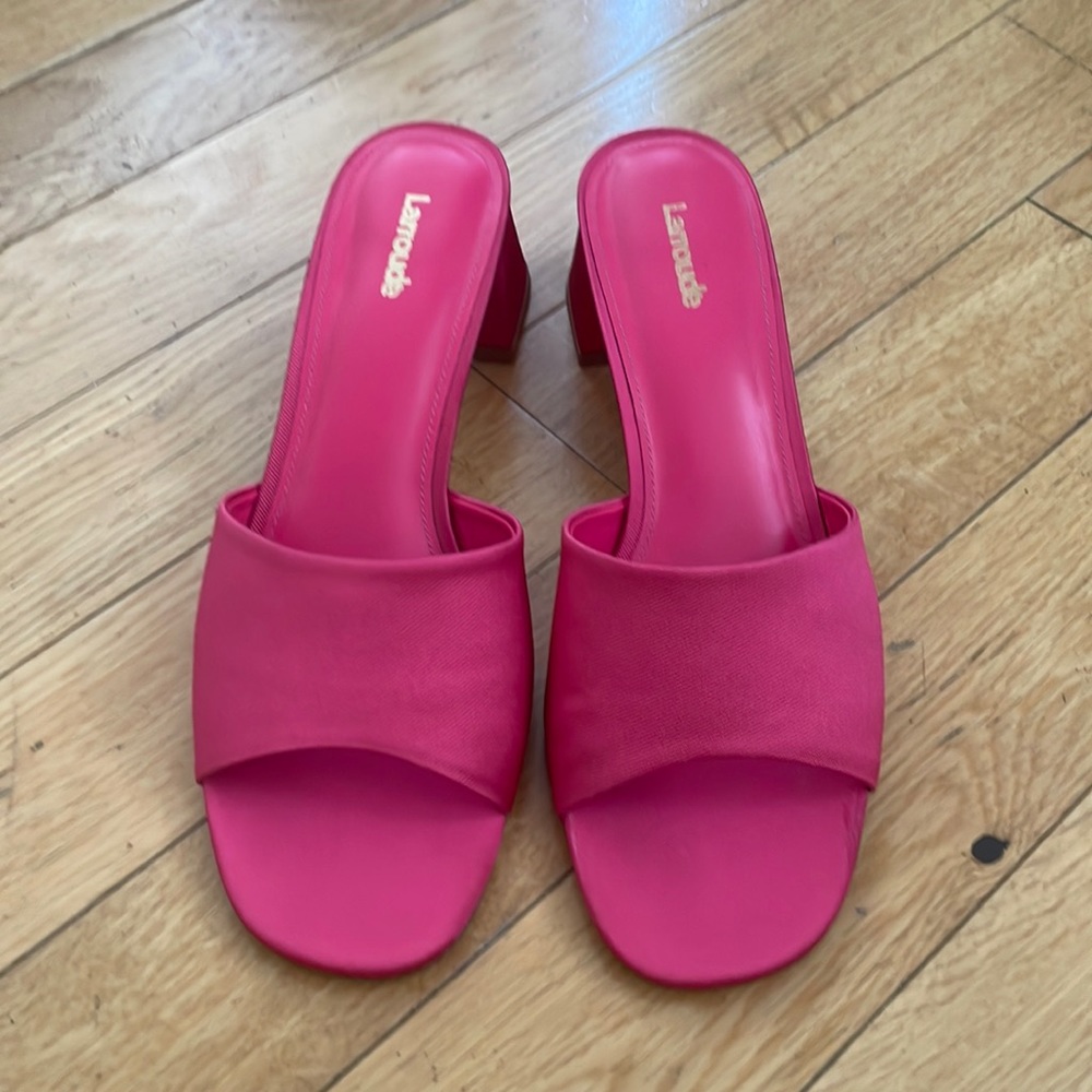 LARROUDE Brigitte Mule- HOT PINK- SIZE 9